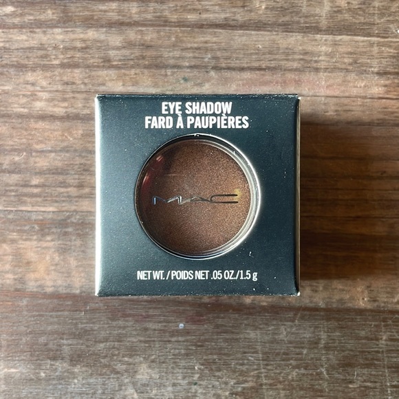 MAC Frost Eyeshadow AMBER LIGHTS - Picture 6 of 6